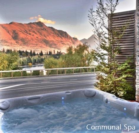 Modern Executive Living In Pounamu Queenstown Exterior foto